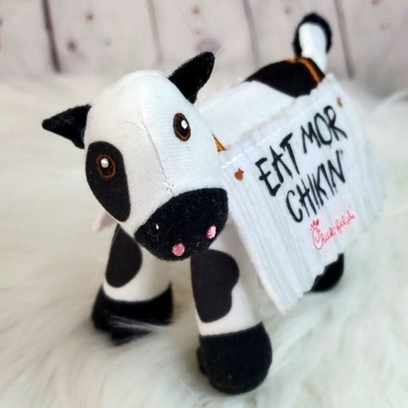 Chick-fil-A Mini Plush Cow Heifer Stuffed Animal Eat Mor Chikin Sign Toy 4.5" - Picture 10 of 14